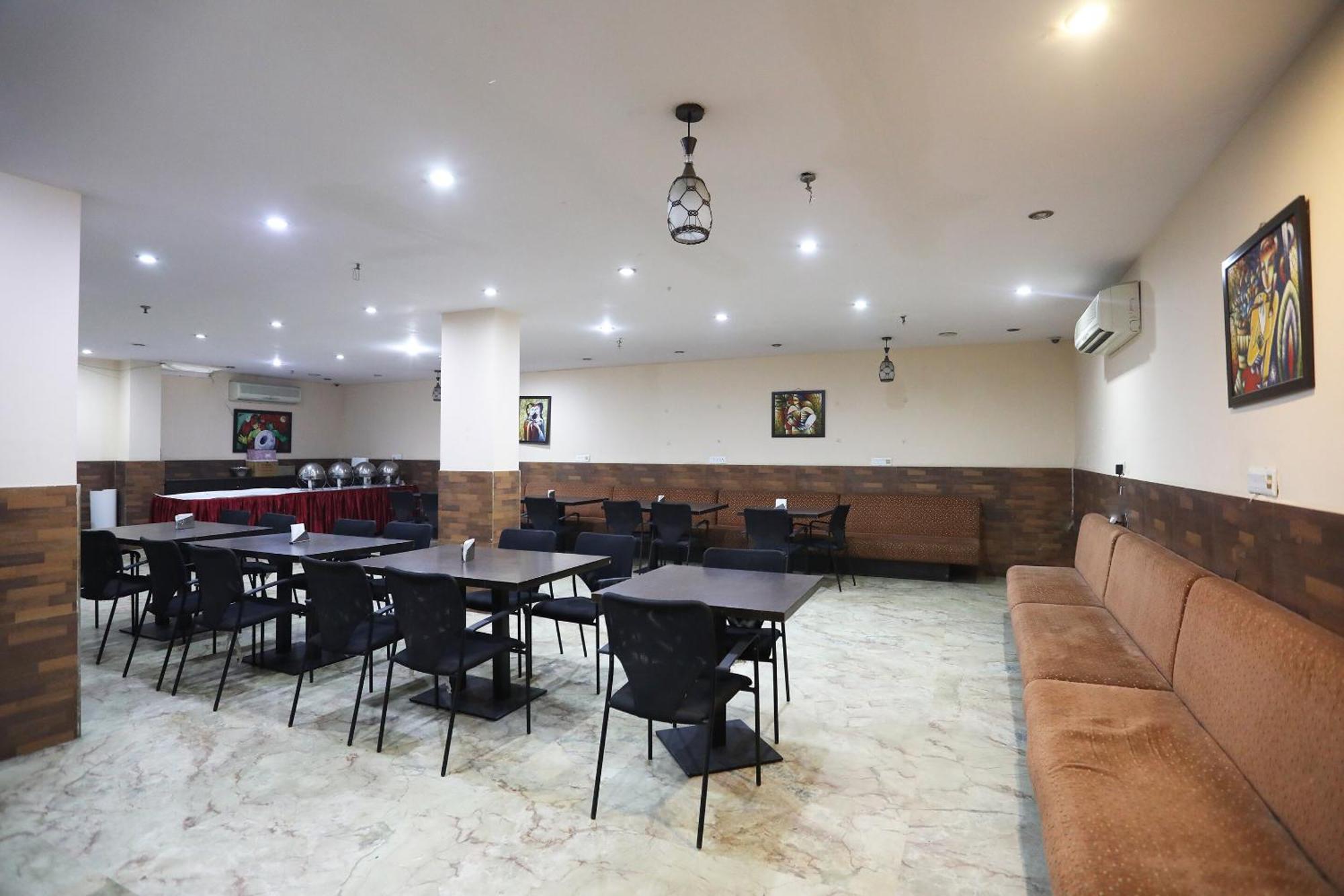Hotel O Vedas Heritage Delhi (National Capital Territory of India) Exterior foto