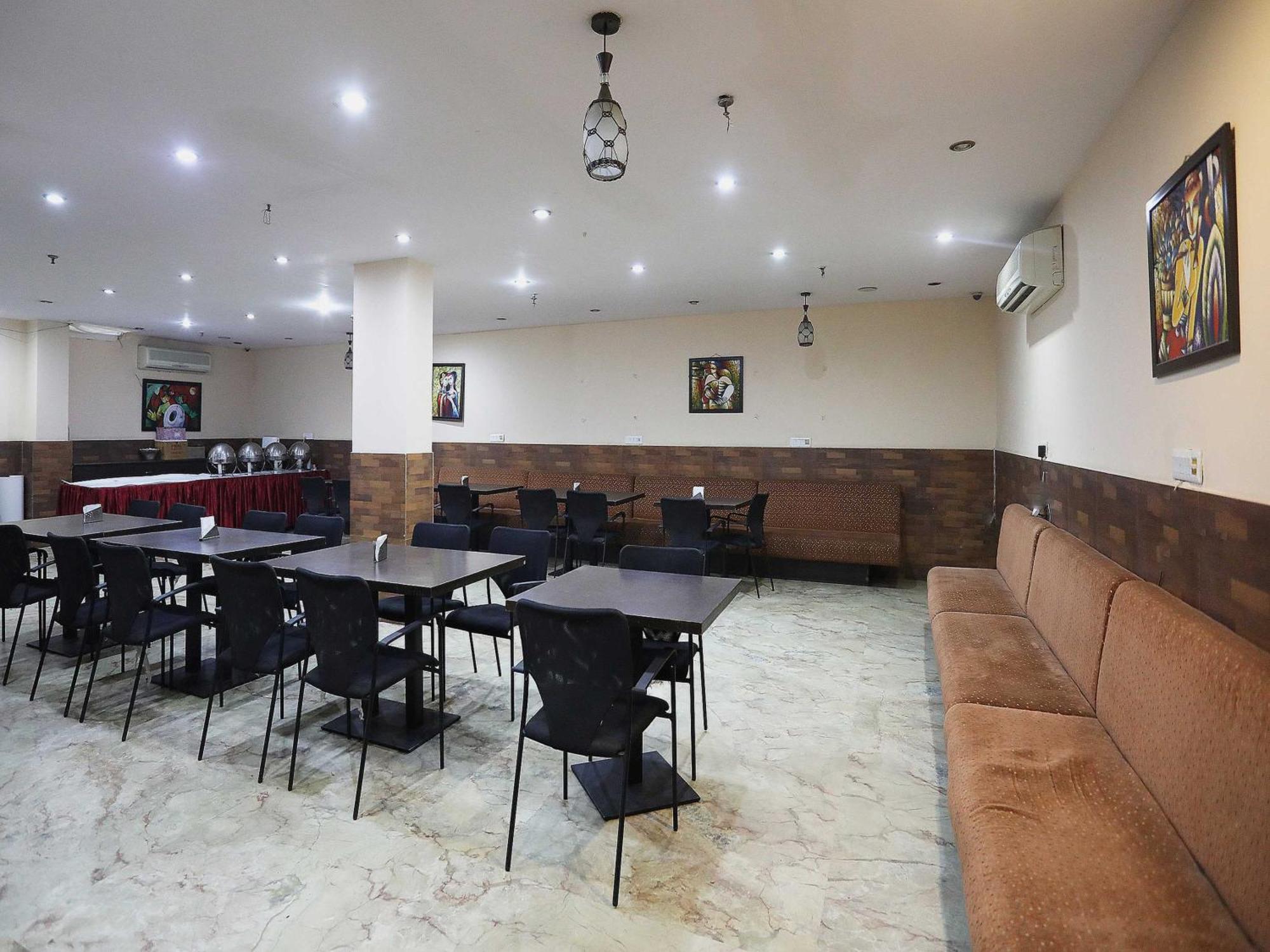Hotel O Vedas Heritage Delhi (National Capital Territory of India) Exterior foto